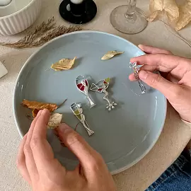 Брошь 5-114-0012 серебро Бокал вина_2